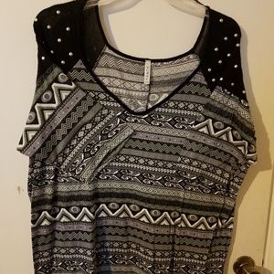 pullover tshirt type blouse